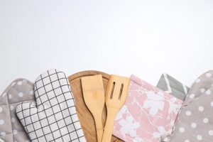 When my friends ask how to stay close to God when life feels so mundane, I send them this list—